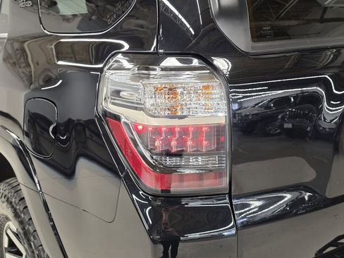 Used 2021 Toyota 4Runner TRD Off-Road Premium w/ Moonroof Package image 50