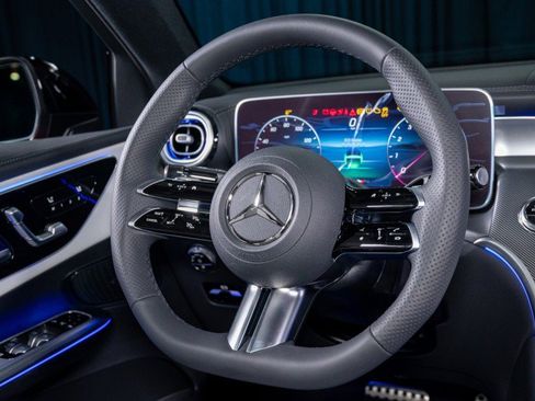 New 2025 Mercedes-Benz GLC 300 4MATIC image 15
