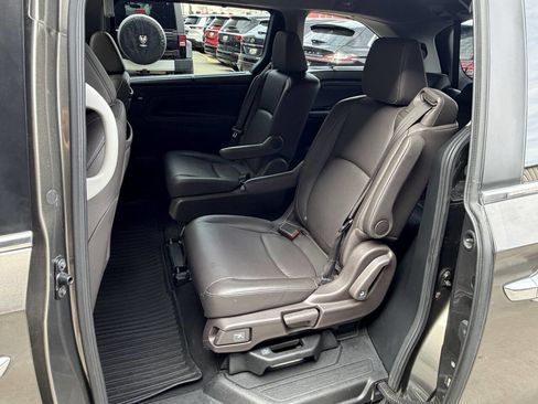 Used 2023 Honda Odyssey Touring image 16