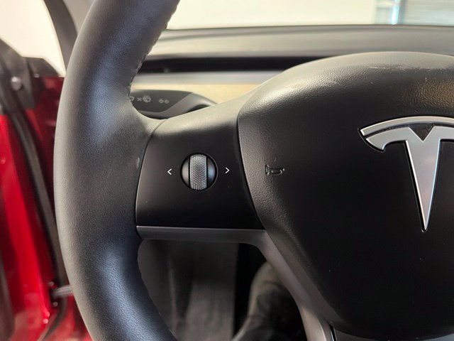 Used 2024 Tesla Model Y Long Range RWD image 26