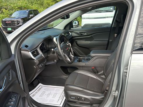Certified 2023 GMC Acadia SLT w/ Elevation Edition AWD/4WD image 10