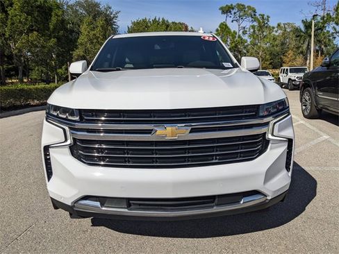 Used 2023 Chevrolet Suburban LT image 7