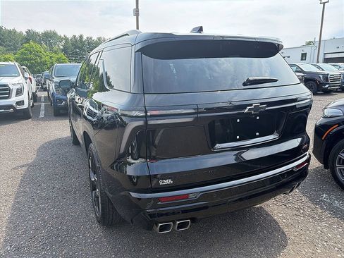Used 2024 Chevrolet Traverse RS w/ LPO, Floor Liner Package AWD/4WD image 4