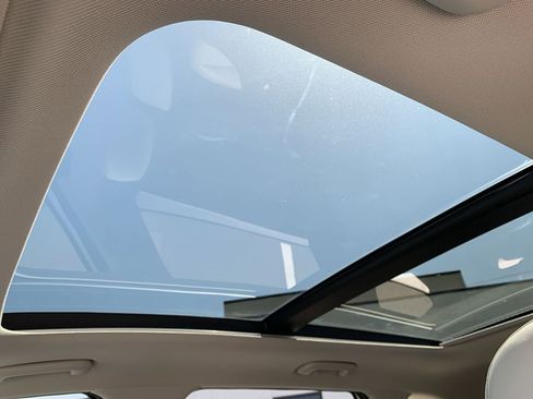 Used 2022 Kia Sorento EX w/ Panoramic Sunroof Package FWD image 29