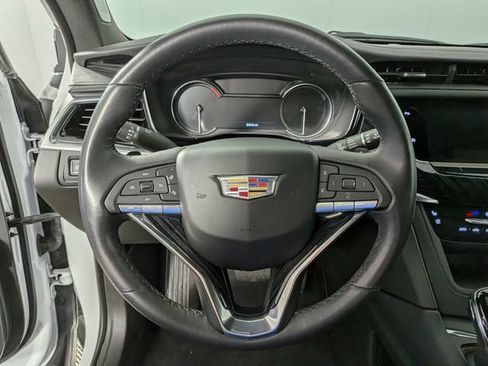 Certified 2023 Cadillac XT6 Premium Luxury w/ LPO, Floor Liner Package AWD/4WD image 23