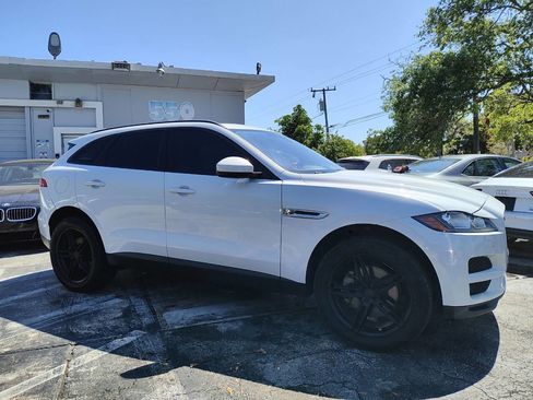 Used 2017 Jaguar F-PACE Premium AWD/4WD image 17
