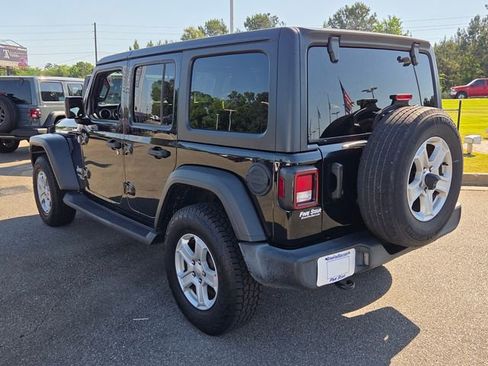 Used 2021 Jeep Wrangler Unlimited Sport AWD/4WD image 10