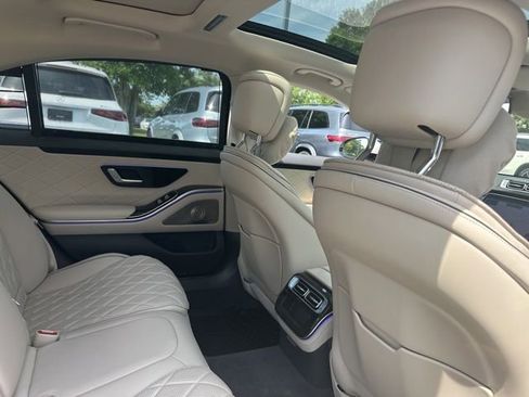 Used 2023 Mercedes-Benz S 580 4MATIC Sedan image 35