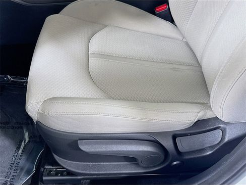 Used 2018 Kia Optima LX w/ 17" Alloy Wheels Package image 19