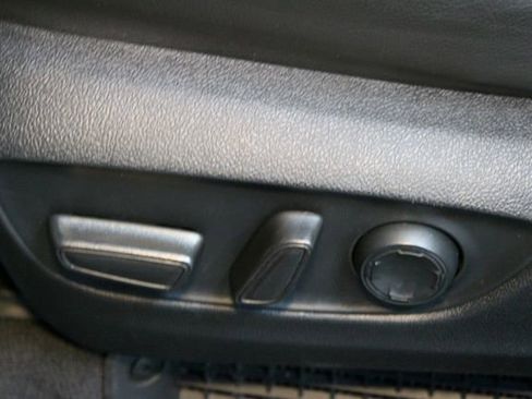 Used 2022 Toyota Sienna XSE w/ XSE Plus Package image 22