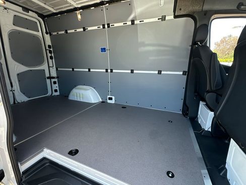 New 2025 Mercedes-Benz Sprinter 2500 image 10