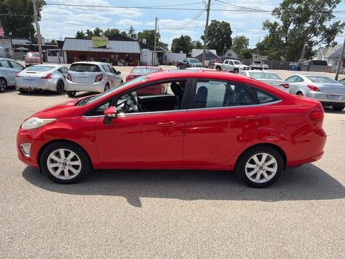 Used 2012 Ford Fiesta SEL FWD image 6