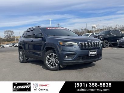 Used 2019 Jeep Cherokee Latitude Plus w/ Comfort/Convenience Group