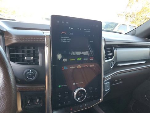 Used 2023 Ford Expedition Max King Ranch image 19