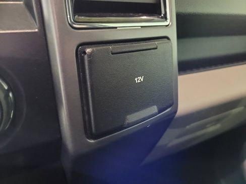 Used 2019 Ford F150 XLT w/ XTR Package image 40