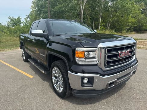 Used 2014 GMC Sierra 1500 SLT w/ SLT Preferred Package AWD/4WD image 3
