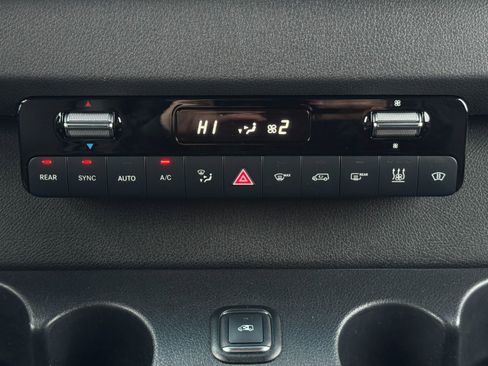 Used 2023 Mercedes-Benz Sprinter 2500 image 31