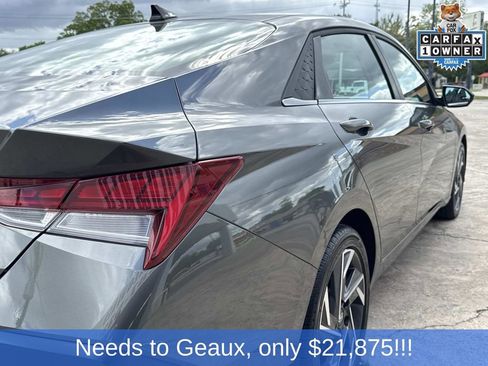 Used 2025 Hyundai Elantra SEL FWD image 15