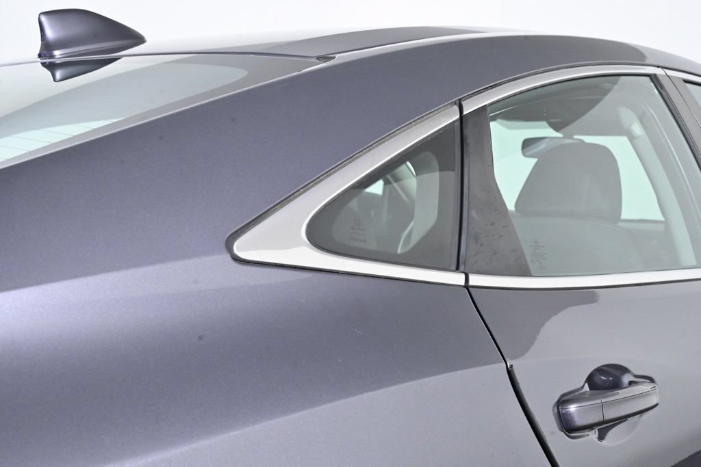 Used 2019 Honda Insight EX image 8