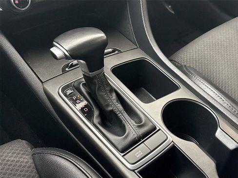 Used 2018 Kia Optima S image 24