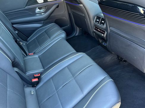Certified 2024 Mercedes-Benz GLS 580 4MATIC image 31