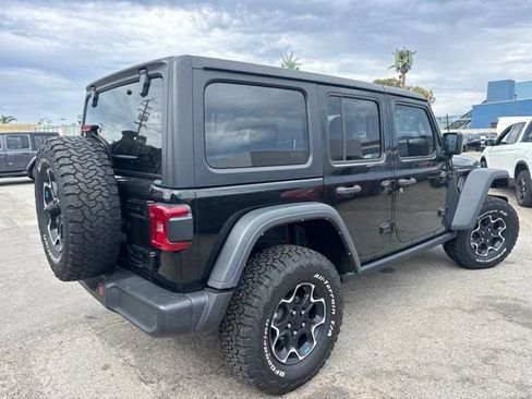 Used 2022 Jeep Wrangler Unlimited Rubicon 4xe w/ Dual Top Group AWD/4WD image 5