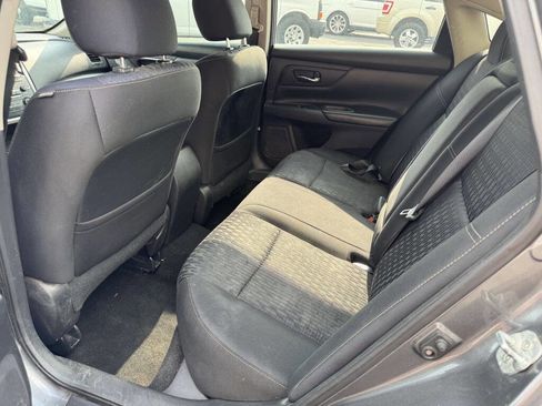 Used 2016 Nissan Altima 2.5 S w/ Power Driver Seat Package image 5