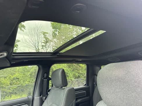 Used 2019 RAM 1500 Big Horn AWD/4WD image 11