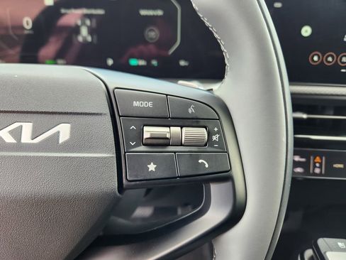 New 2025 Kia EV6 Wind image 15