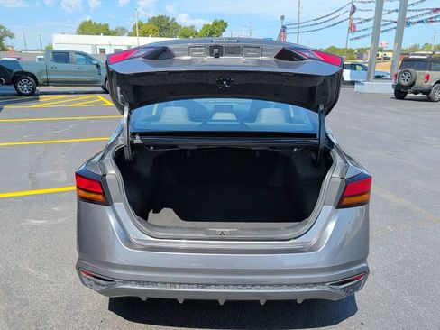 Used 2024 Nissan Altima 2.5 SV FWD image 9