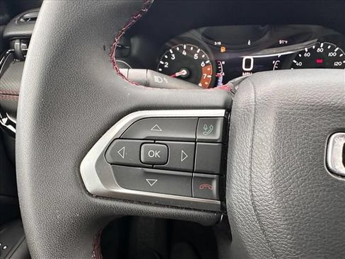 Used 2025 Jeep Compass Trailhawk AWD/4WD image 22