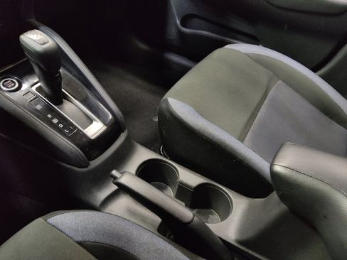 Used 2025 Nissan Versa SV w/ Trunk Package FWD image 26