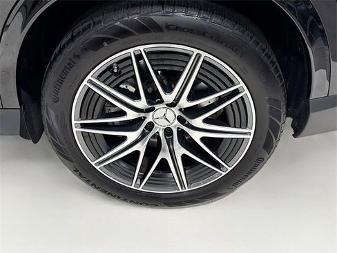Used 2025 Mercedes-Benz GLC 43 AMG 4MATIC image 32