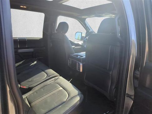 Used 2019 Ford F150 Platinum w/ Equipment Group 701A Luxury image 21