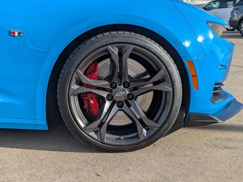 Used 2022 Chevrolet Camaro SS image 12