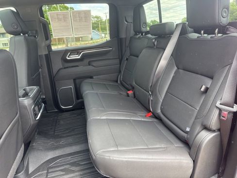 Used 2026 GMC Sierra 1500 SLT w/ SLT Premium Plus Package AWD/4WD image 24