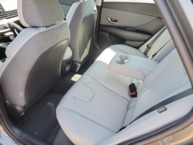New 2026 Hyundai Elantra SEL Sport FWD image 25