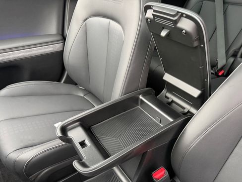 Used 2024 Hyundai Ioniq 5 Limited image 37