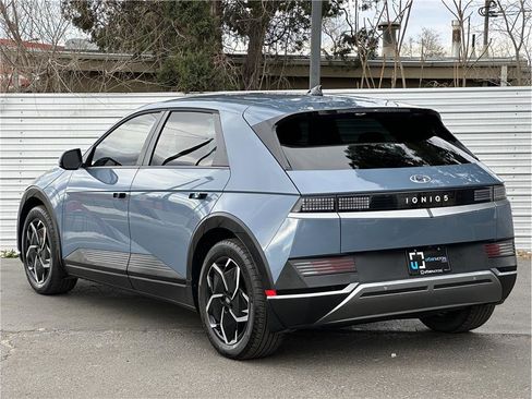 Used 2024 Hyundai Ioniq 5 SE image 12