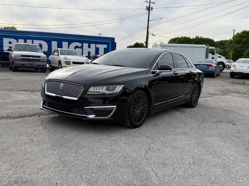 Used 2017 Lincoln MKZ Reserve FWD image 10