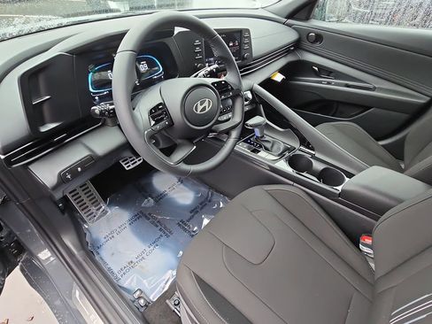 New 2026 Hyundai Elantra SEL Sport Premium FWD image 16
