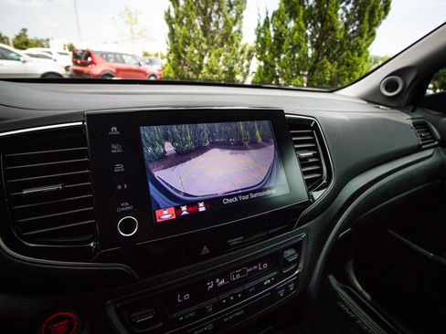 Certified 2023 Honda Ridgeline Sport image 25
