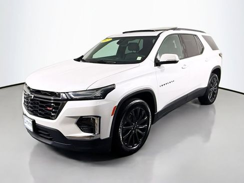 Used 2023 Chevrolet Traverse RS AWD/4WD image 3