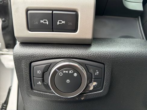 Used 2019 Ford F350 Lariat w/ Lariat Ultimate Package image 59