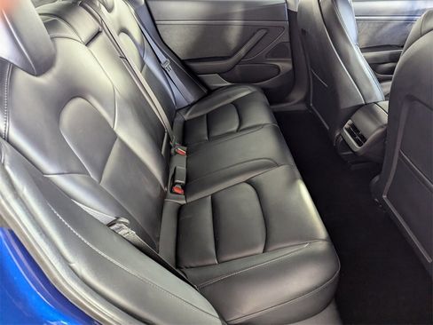 Used 2021 Tesla Model 3 Standard Range Plus image 28