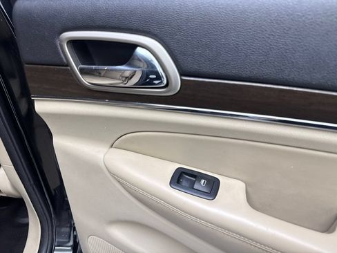 Used 2017 Jeep Grand Cherokee Limited w/ Luxury Group II RWD image 44