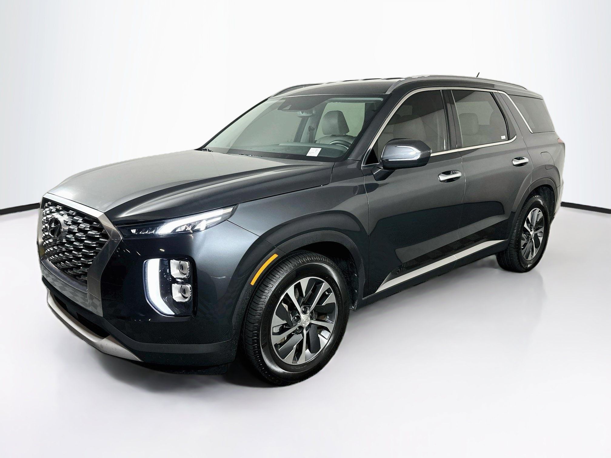 Used 2020 Hyundai Palisade SEL FWD image 3