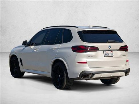 Certified 2024 BMW X5 sDrive40i w/ M Sport Package RWD image 7