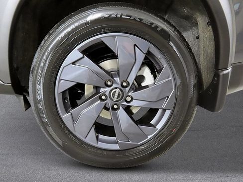 New 2026 Nissan Rogue SV FWD image 9