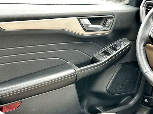 Used 2021 Ford Escape SEL FWD image 26